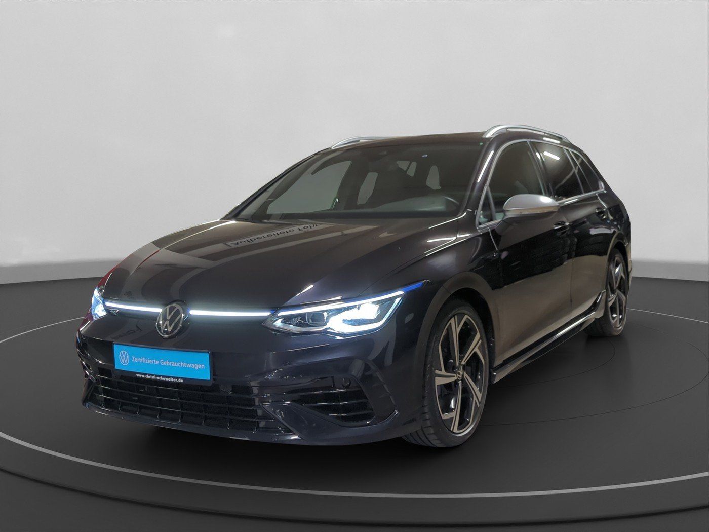 Volkswagen Golf VIII R Variant 2.0 TSI 4M DSG LED PANO NAVI foto 2
