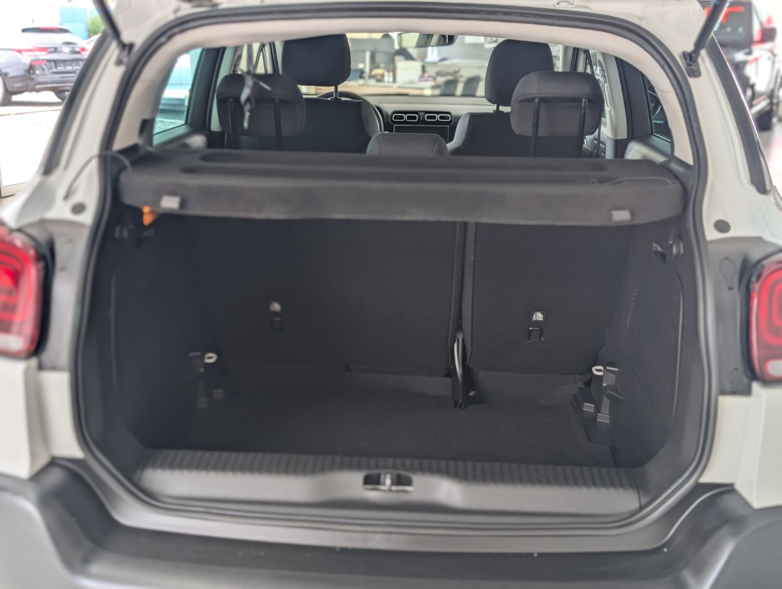 Fahrzeugabbildung Citroën C3 Aircross YOU APP PDC TOUCH TEMP KLIMA LED