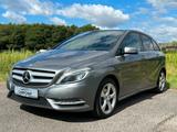 Mercedes-Benz B 200 Panorama Navi Kamera PDC Xenon - Mercedes-Benz B 200 Gebrauchtwagen in Krefeld