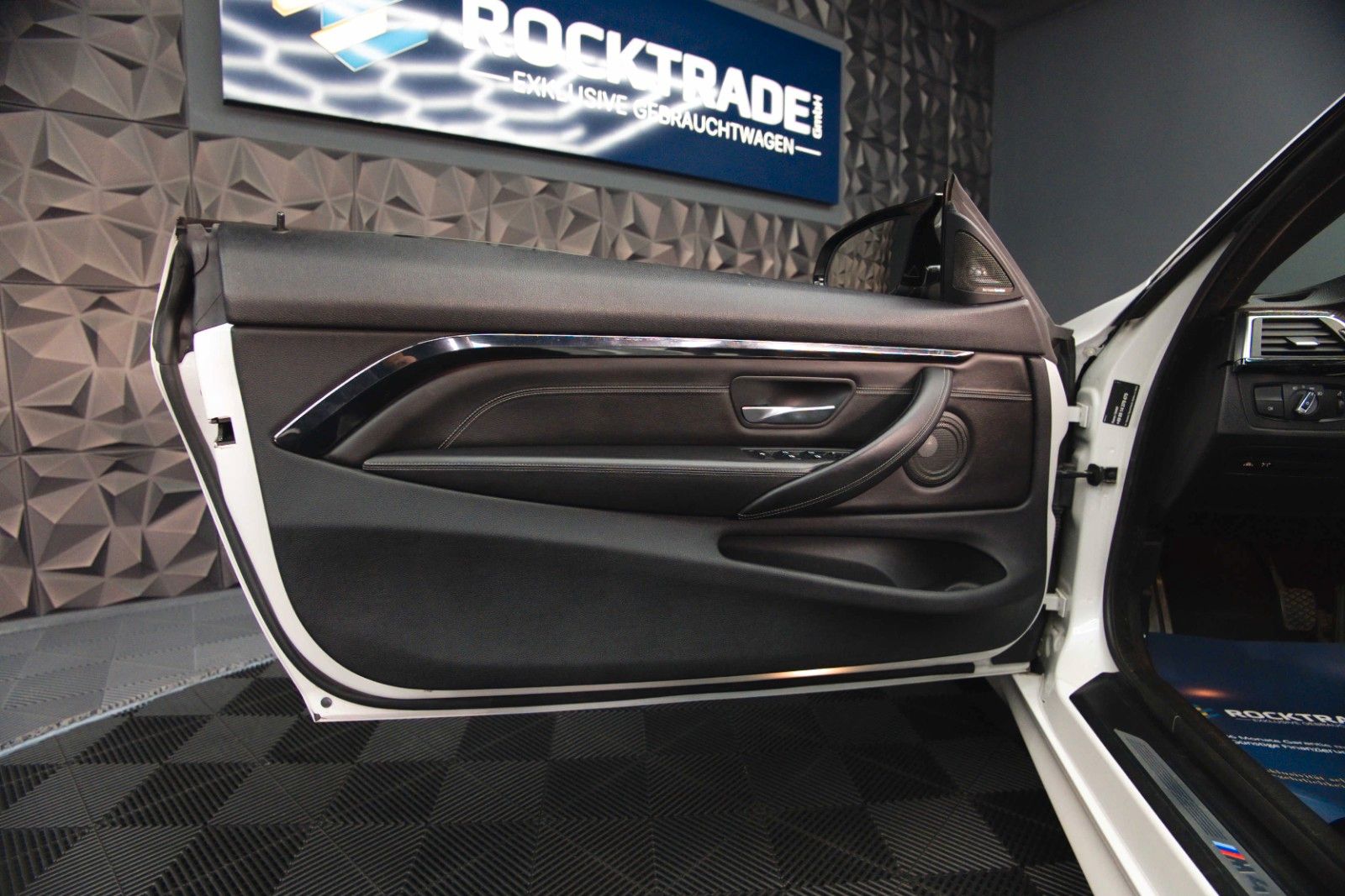 Fahrzeugabbildung BMW M4 Cabrio Performance Carbon 533PS Stage 2