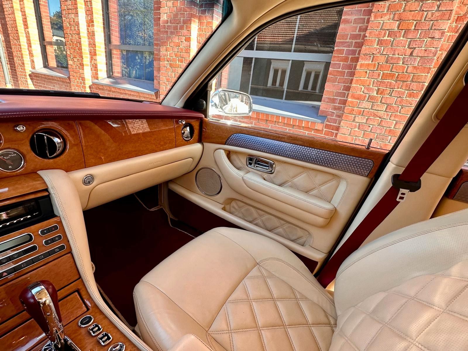 Fahrzeugabbildung Bentley Arnage Mulliner/Technisch umfassend revidiert+1A
