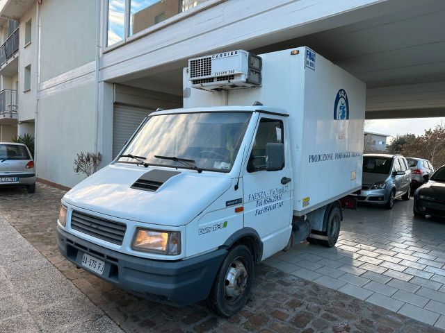 Iveco Daily 35.8 2.5 Diesel ISOTERMICO