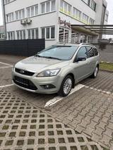 Ford Focus Turnier Titanium TÜV NEU - Ford Focus aus 2009: Kombi