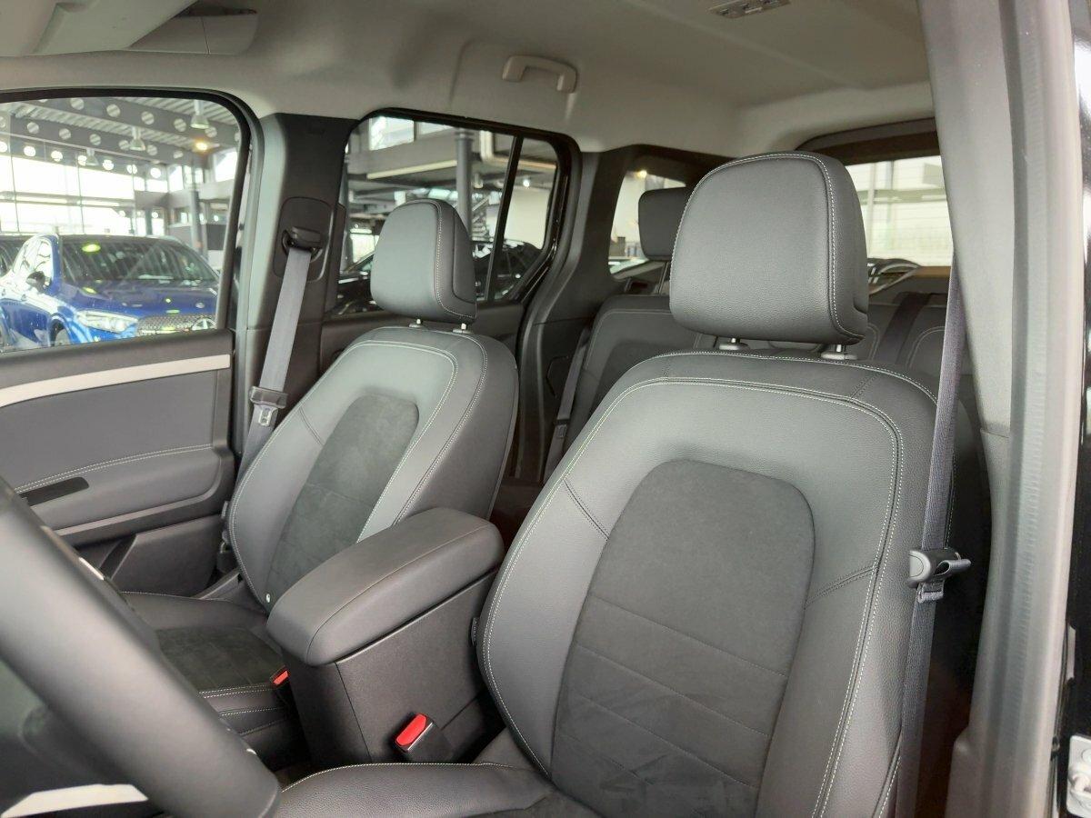Mercedes-Benz T 180d PROGRESSIVE LED+TEMPOMAT+KEYLESS-GO+AMBIE
