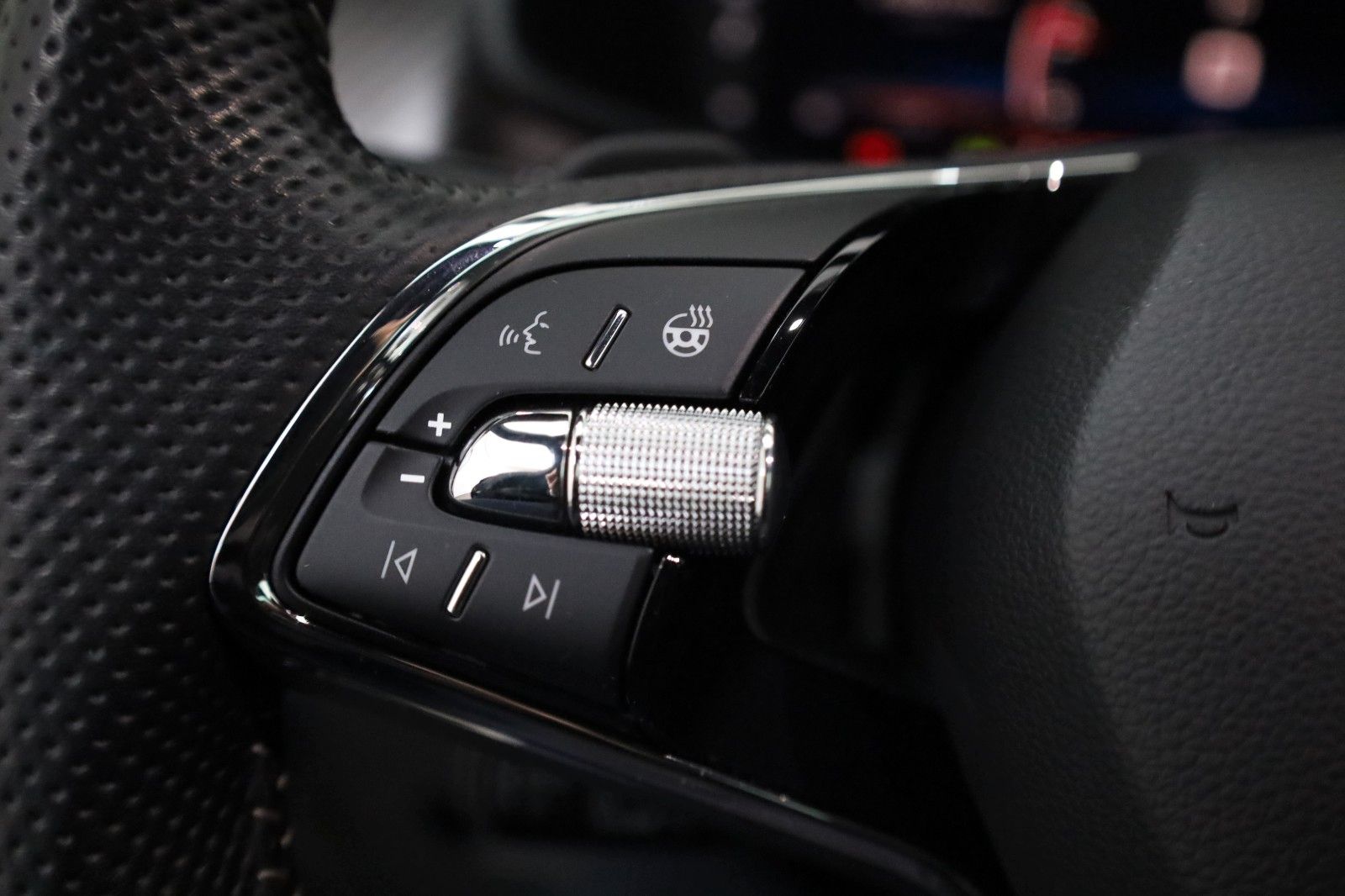 Fahrzeugabbildung SKODA Kodiaq Sportline 4x4,DSG, ACC, Matrix+WR, AHK el