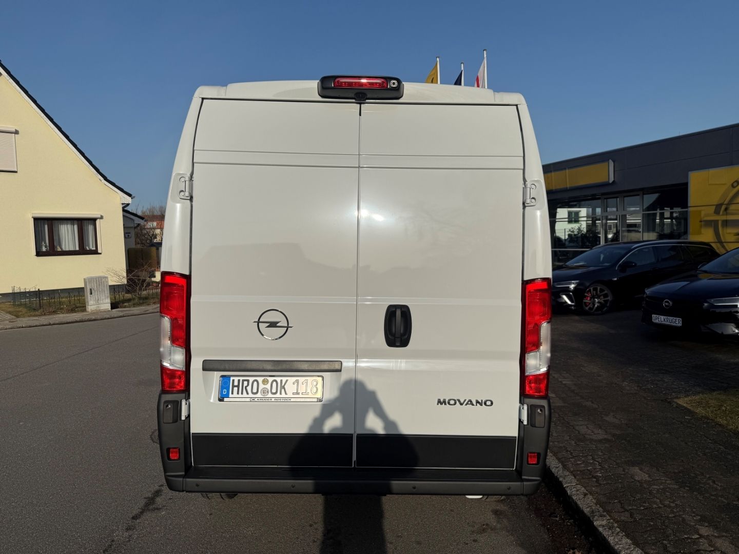 Fahrzeugabbildung Opel Movano Kasten H2 35 BlueHDI 140 Blue-HDI 3 2.2 C