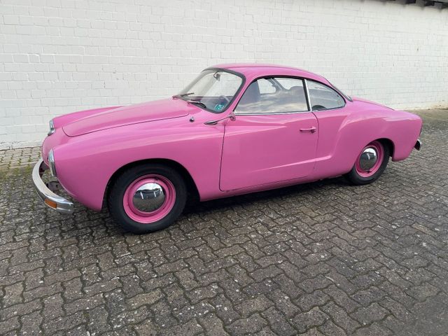 Volkswagen GELEGENHEIT: VW Karmann Ghia 1961