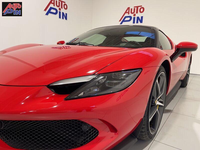 Ferrari 296 GTS 3.0 Hybrid DCT GTS