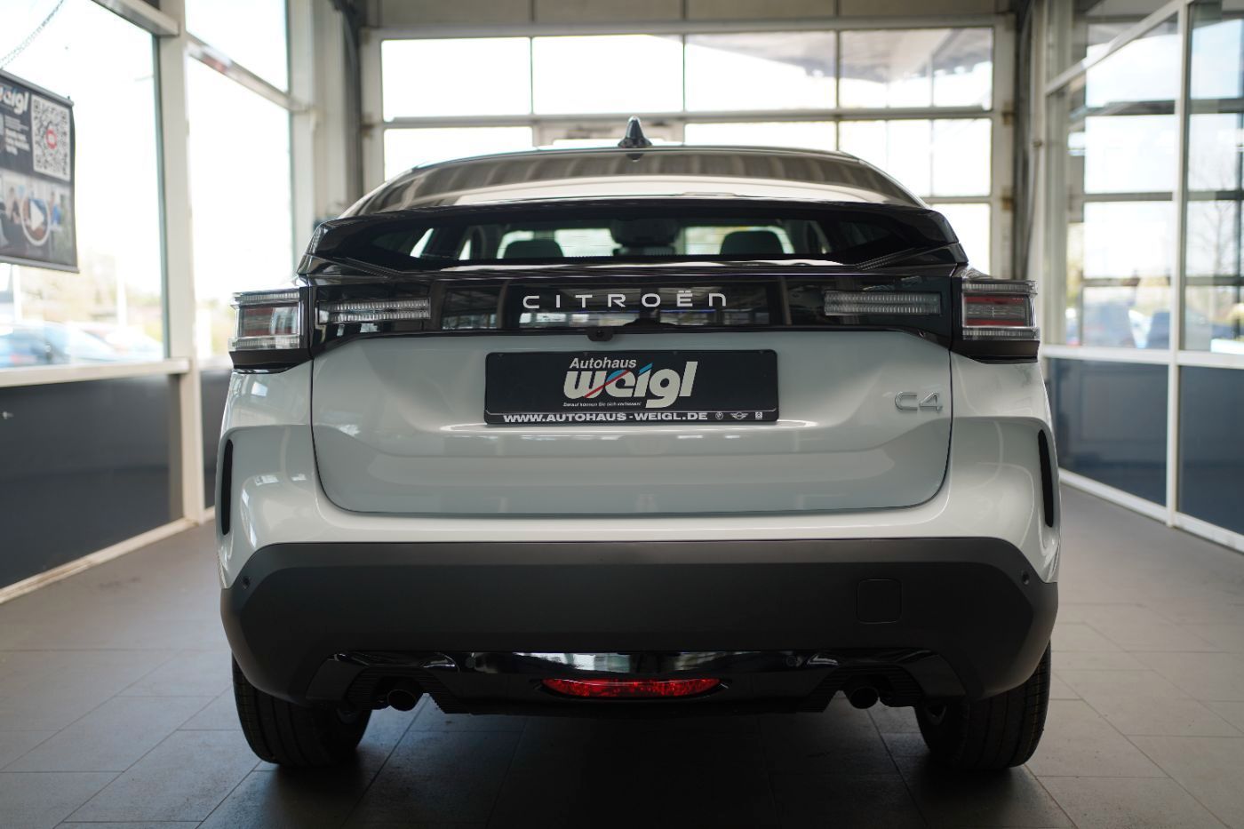 Fahrzeugabbildung Citroën C4 Hybrid 145 DCS6 Max *** Vollausstattung ***