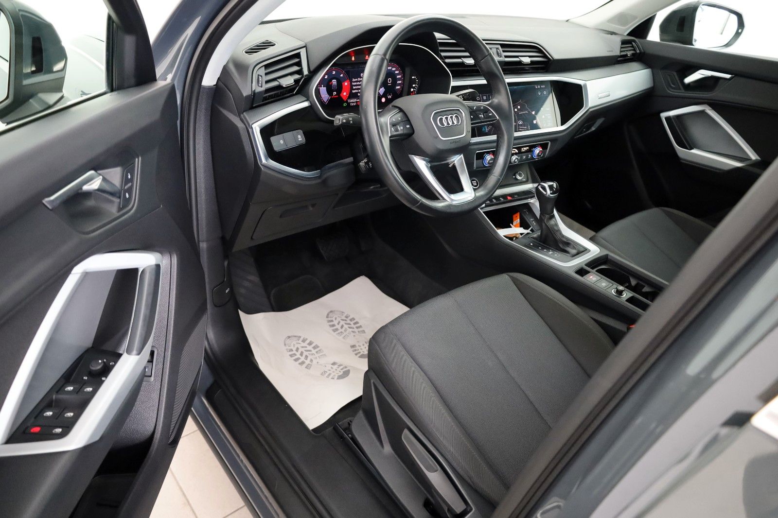 Fahrzeugabbildung Audi Q3 Sportback 35 TDI ,Navi,LED,Kamera,Carplay,ACC