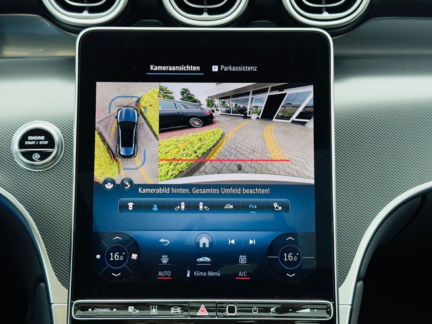 Fahrzeugabbildung Mercedes-Benz GLC 300 d 4M AMG - 360°, Panodach, Standh, Digit