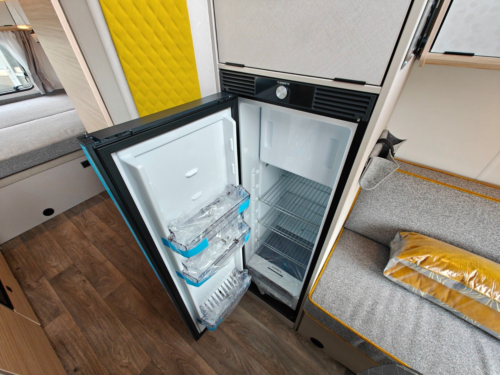 Fahrzeugabbildung HYMER / ERIBA / HYMERCAR Touring 630 Nugget Gold SD - JETZT 5.404€ SPAREN