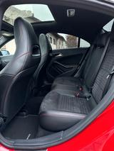 Mercedes-Benz CLA 180 AMG Line | Panorama | TÜV+Inspekt. NEU - : Coupe, Rot