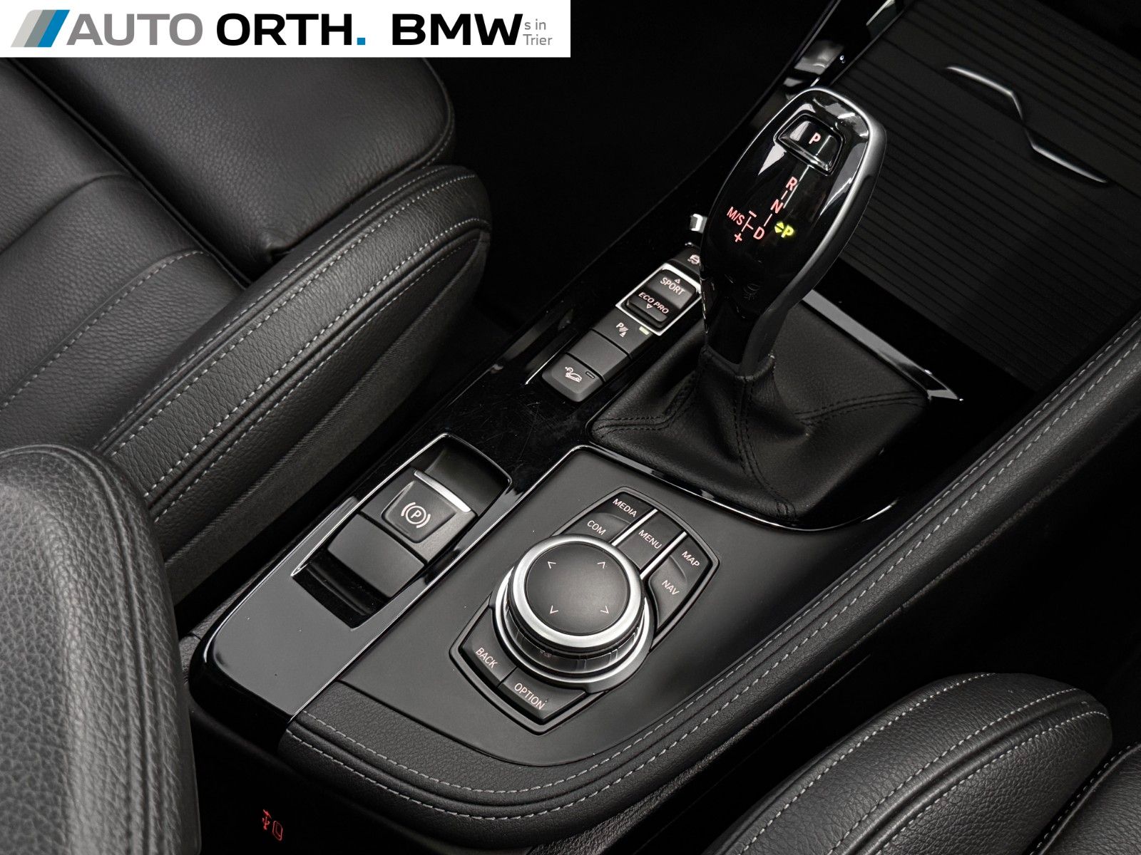 BMW X2 M35i LEDER NAVI HUD ACC PANO RFK E-SITZE 20 foto 22