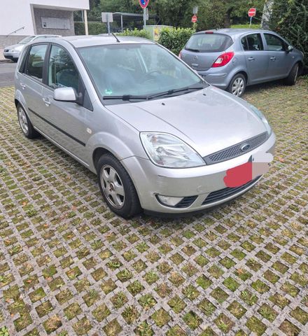 Ford FORD FIESTA/ 1.6 BENZINER/KLIMA/5 TÜRER