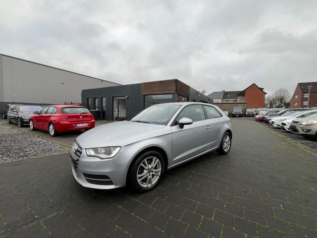 Audi A3 attraction 1.6 DSG ultra