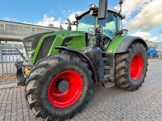 Fendt 828 Vario S4 Profi Plus