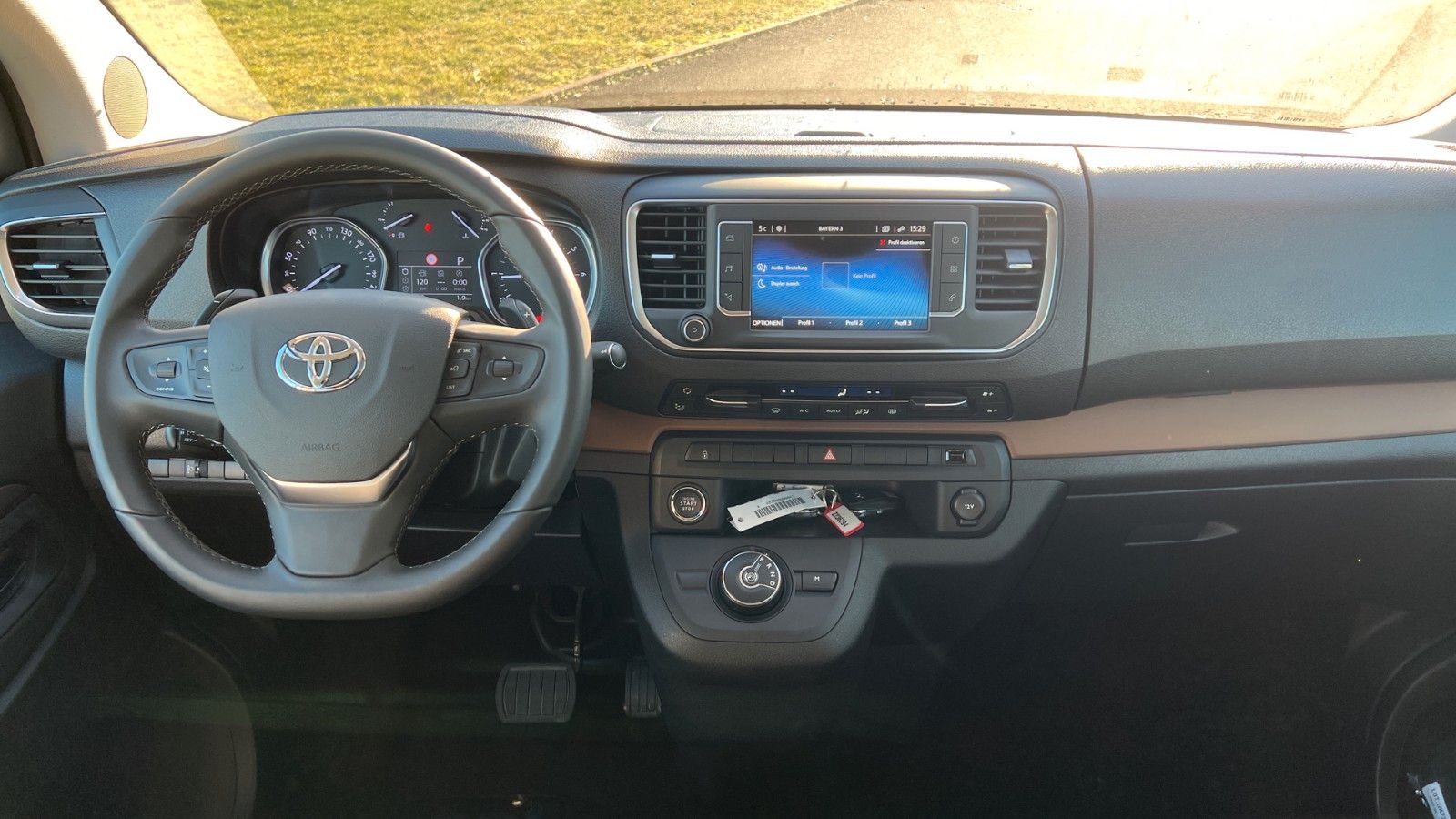Fahrzeugabbildung Crosscamp Toyota Flex MJ2022 130 kW 8GA *Sofort Verfügbar"