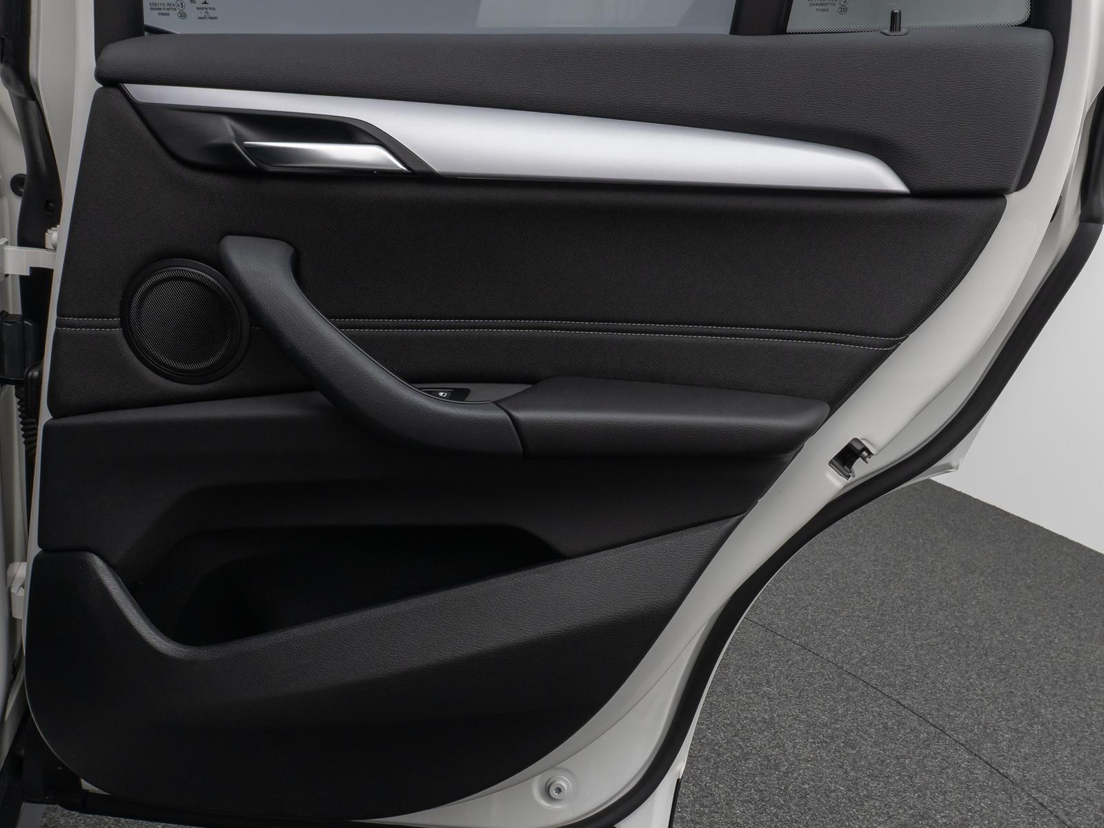 BMW X1 sD18i Parkassistent DAB HiFi Navi LED Sport, миниатюра 30