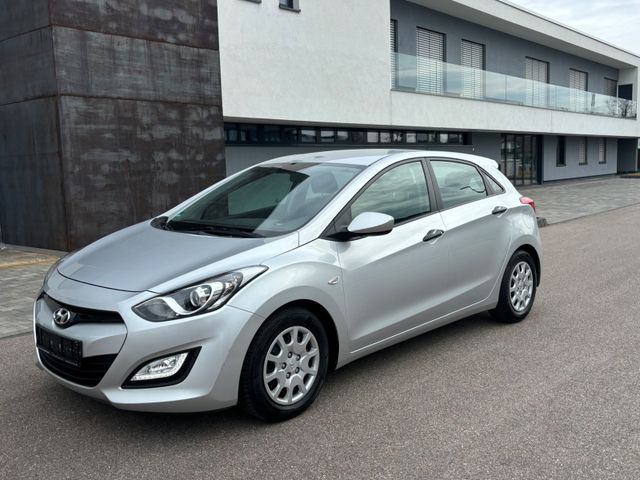 Hyundai i30 1.4/1-Hand/Klimaanlage/Tüv+Service neu