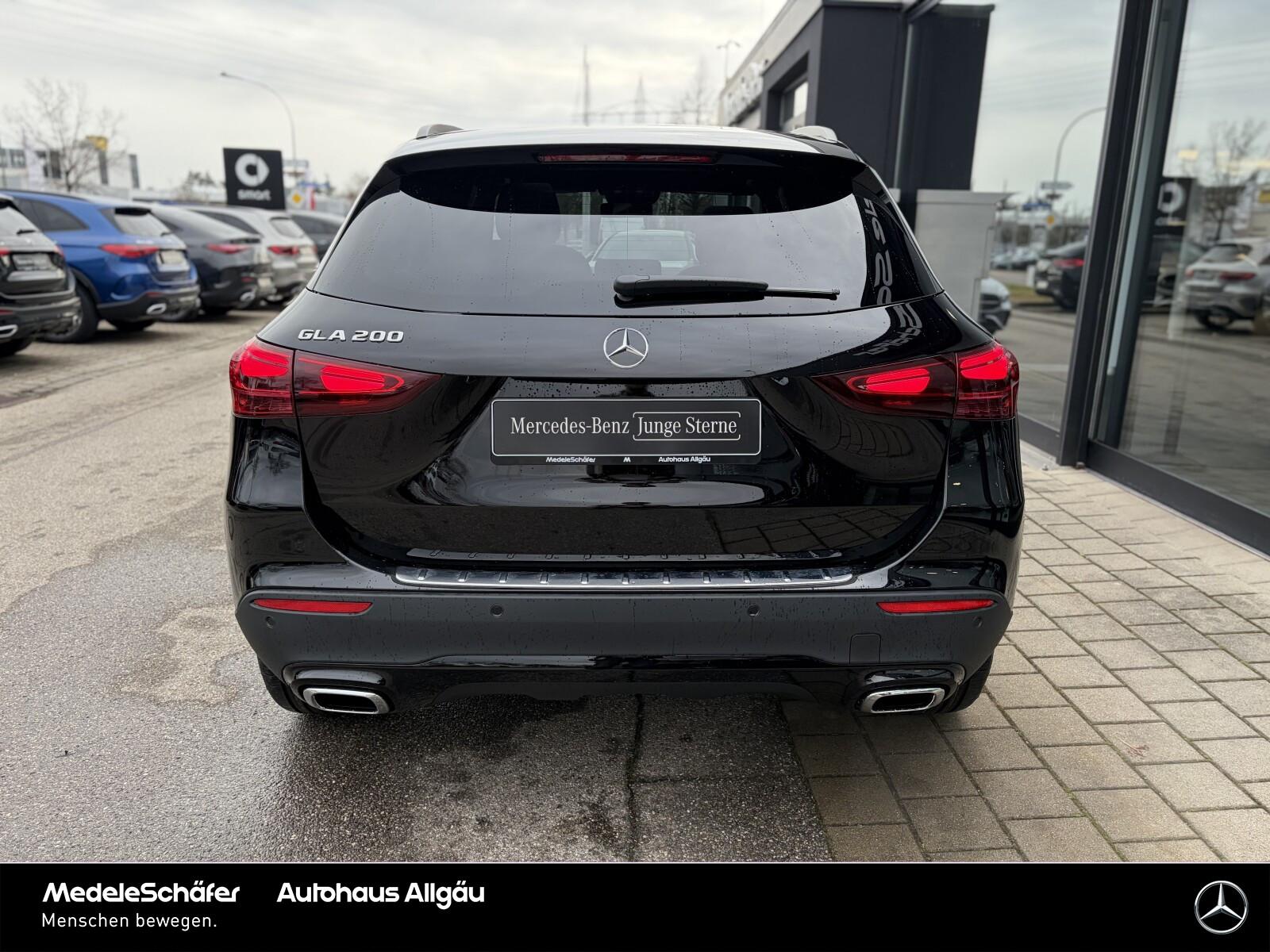 Mercedes-Benz GLA Night Distr AHK PanoSD KeylGO Sound 360, миниатюра 11