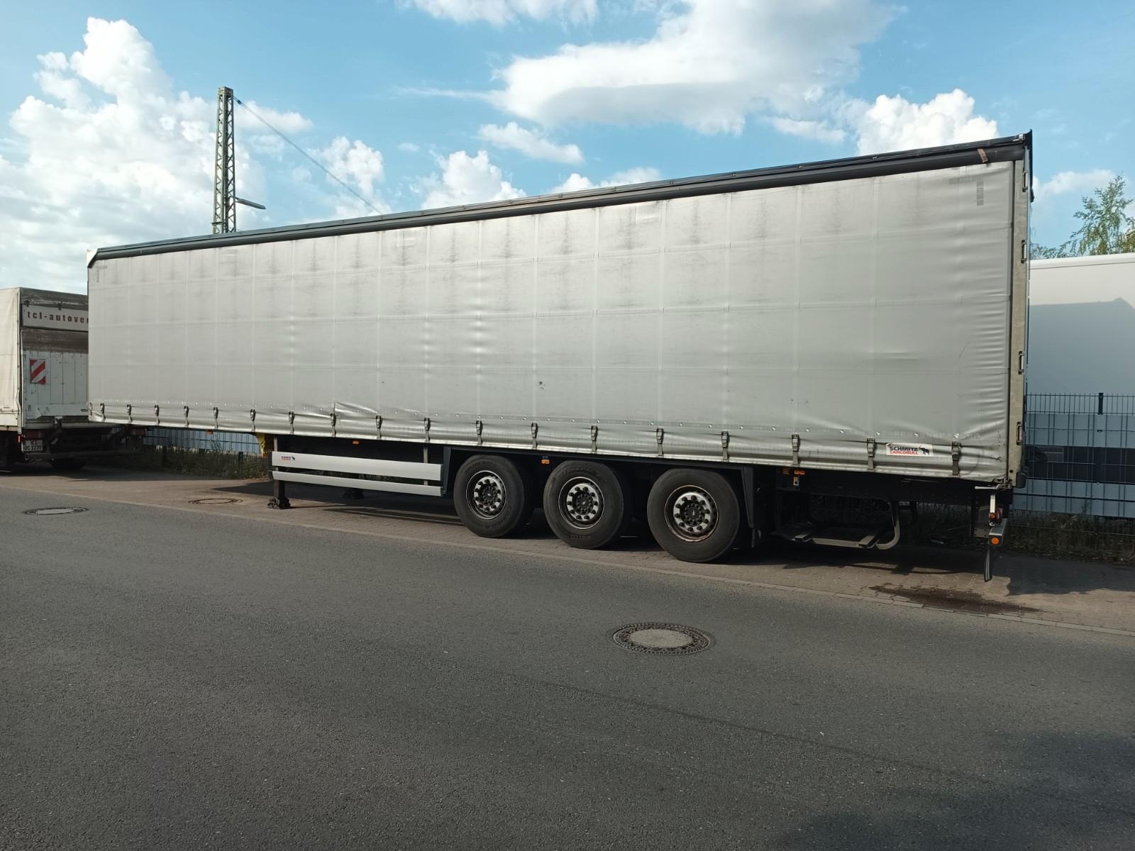 Schmitz Cargobull SCB S3T Curtainsider