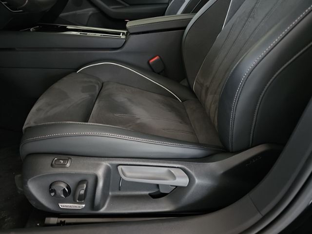 Fahrzeugabbildung Volkswagen Passat Variant 2.0 TDI DSG Elegance LED-MATRIX A