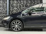 Volkswagen Golf Sportsvan VII Highline 1.HD/KAME/ACC/MASSAG - : Schwarz, Van