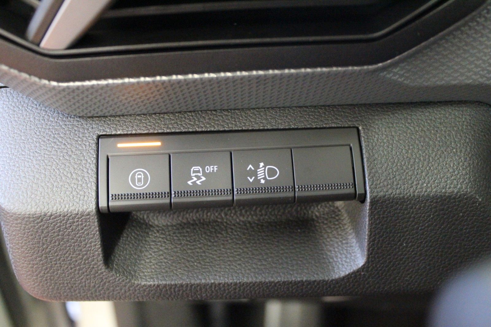 Fahrzeugabbildung Dacia Duster hybrid-G 150 4x4 Journey MY26