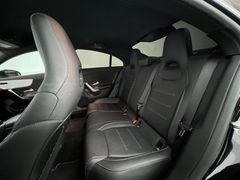 MERCEDES-BENZ CLA 35 AMG / PERFORMANCE / NUR 53.tKM / 4x4 / MERCEDES-BENZ CLA 35 AMG / PERFORMANCE / NUR 53.tKM / 4x4 /
