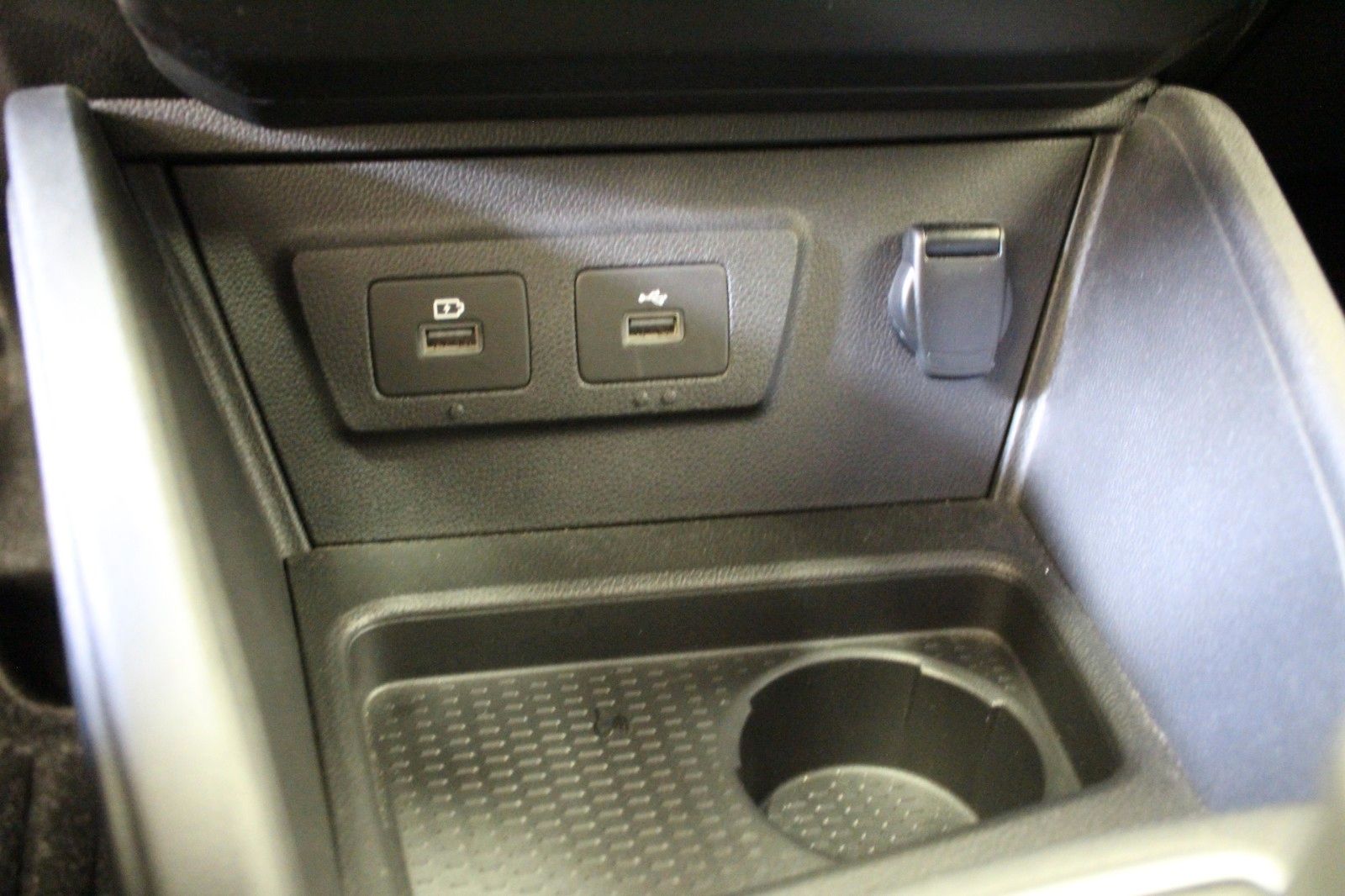 Fahrzeugabbildung Dacia Duster Blue dCi 115 Expression *Sitzheizung*AHK*