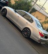 BMW 523i 