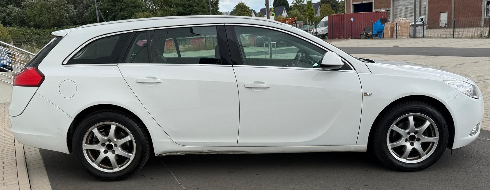 Opel Insignia 2012 — photo 6