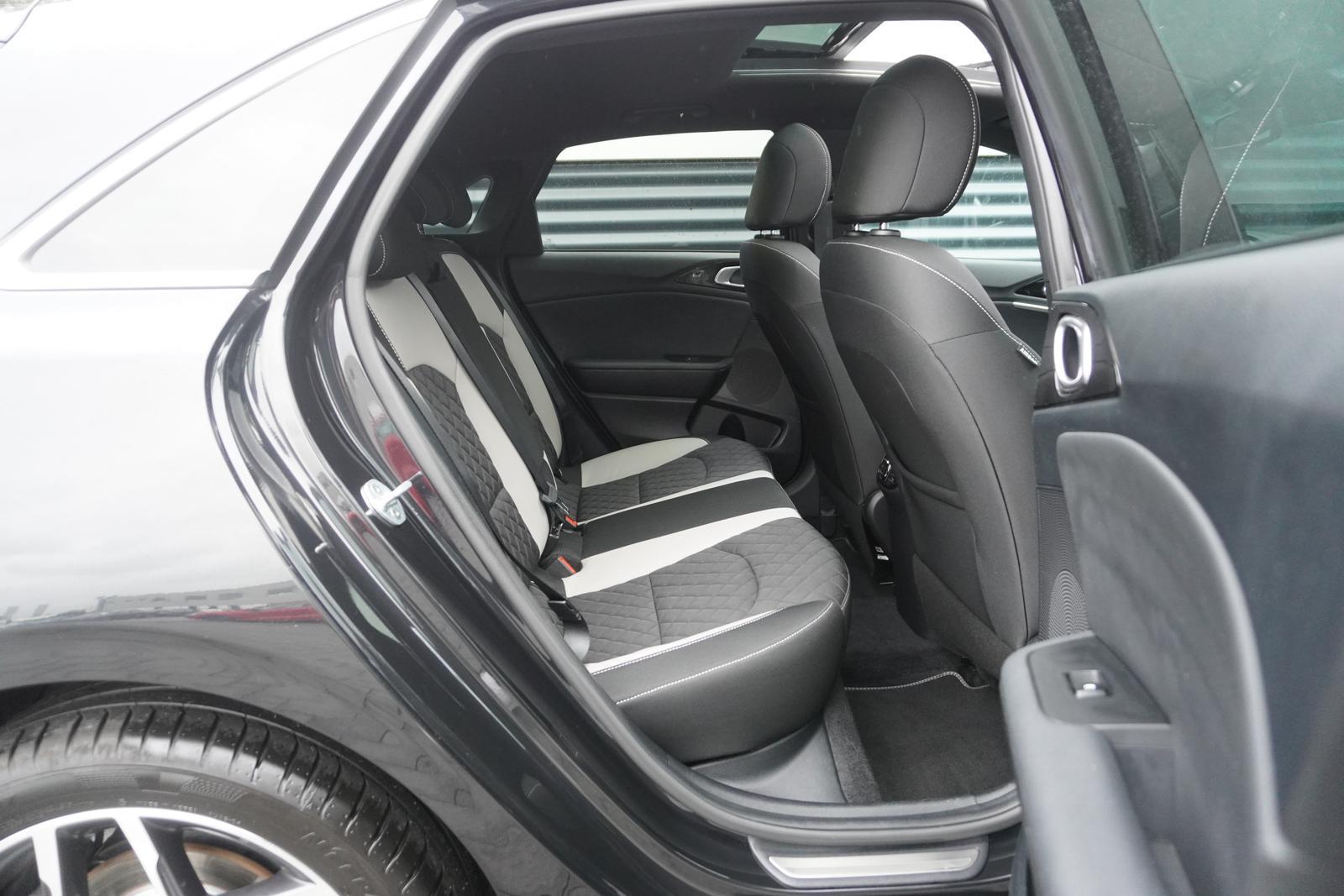 Kia CEED GT LINE|AUTOMATIK|PANORAMA|KAMERA|APPLE|LED