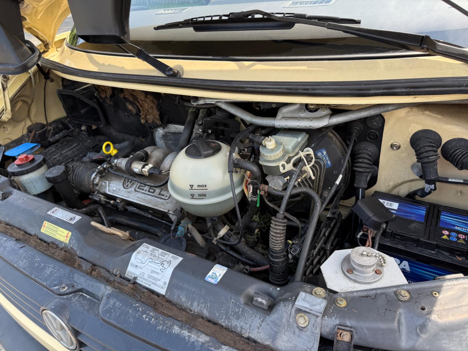 Volkswagen T4 Krankenwagen DRK 2.5 Lang