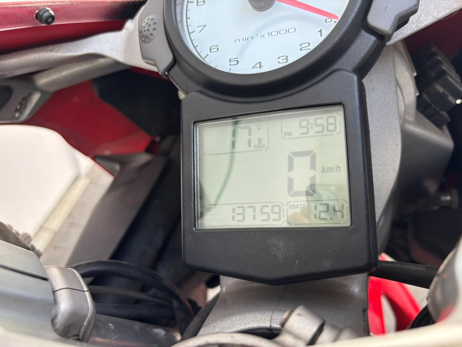 Ducati 999 im Kundenauftrag