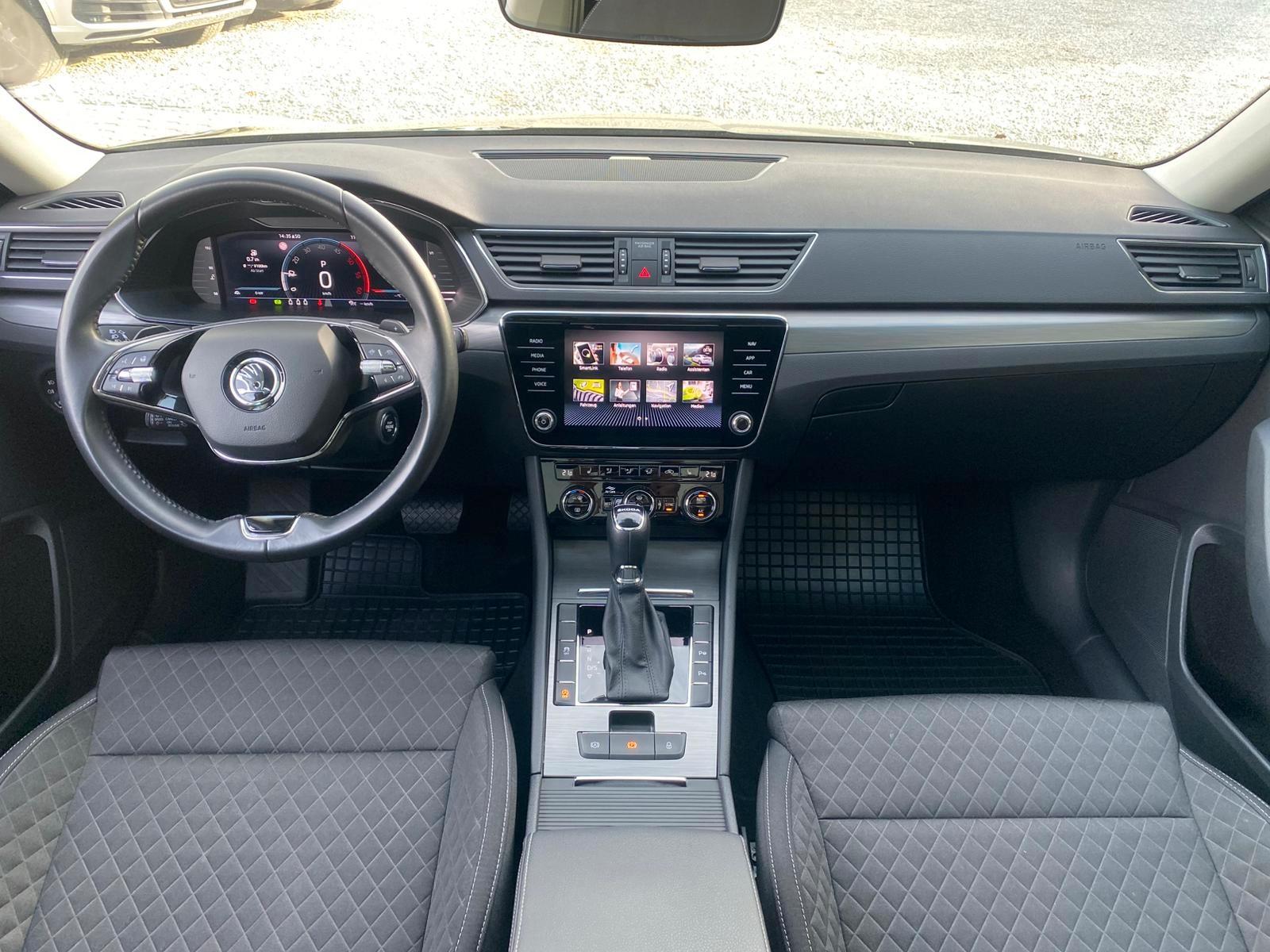 Skoda Superb *DSG*ACC*PANO*LED*SHZ