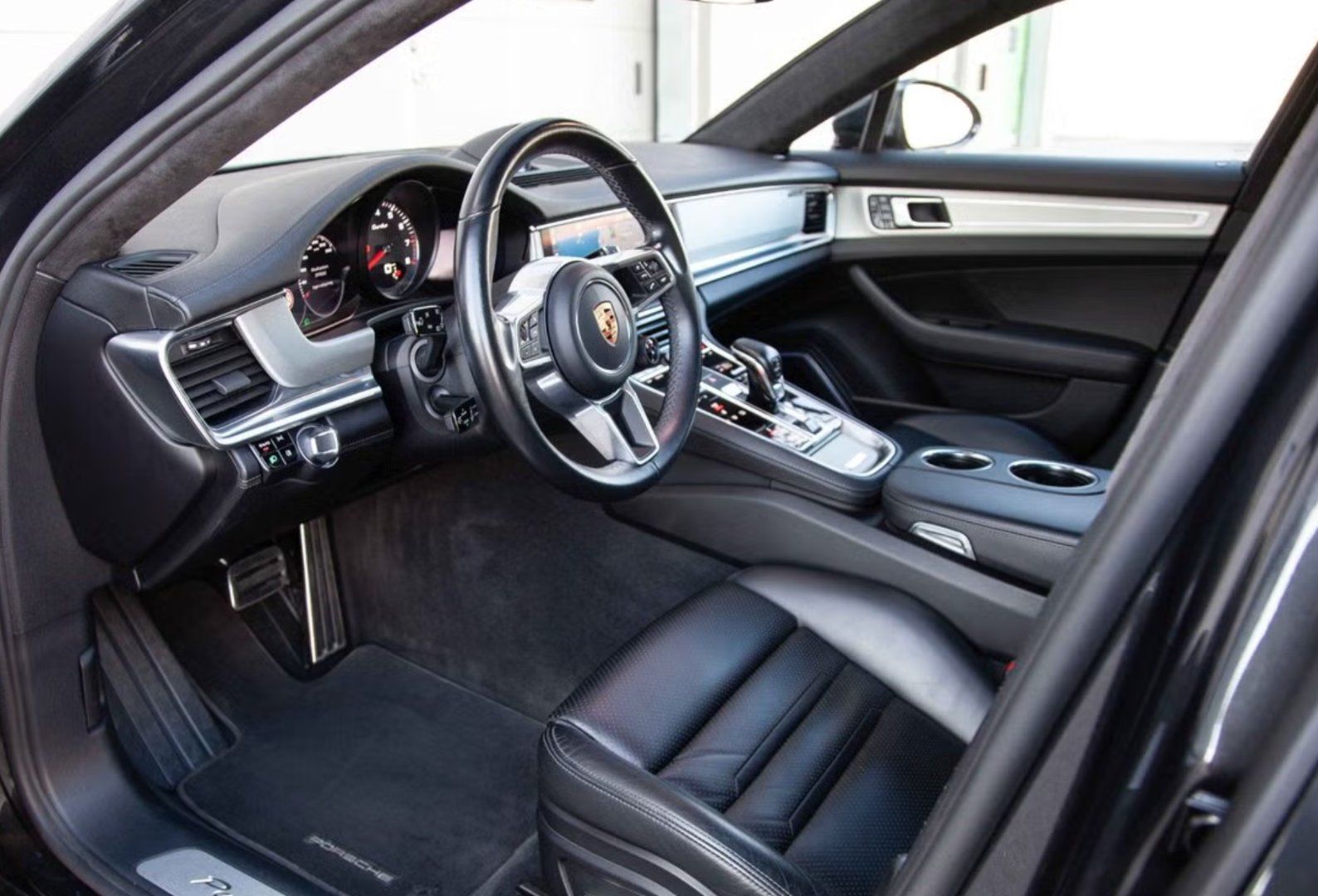 Porsche Panamera Sport Turismo Turbo *PDLS+/PANO/CHRONO* foto 8