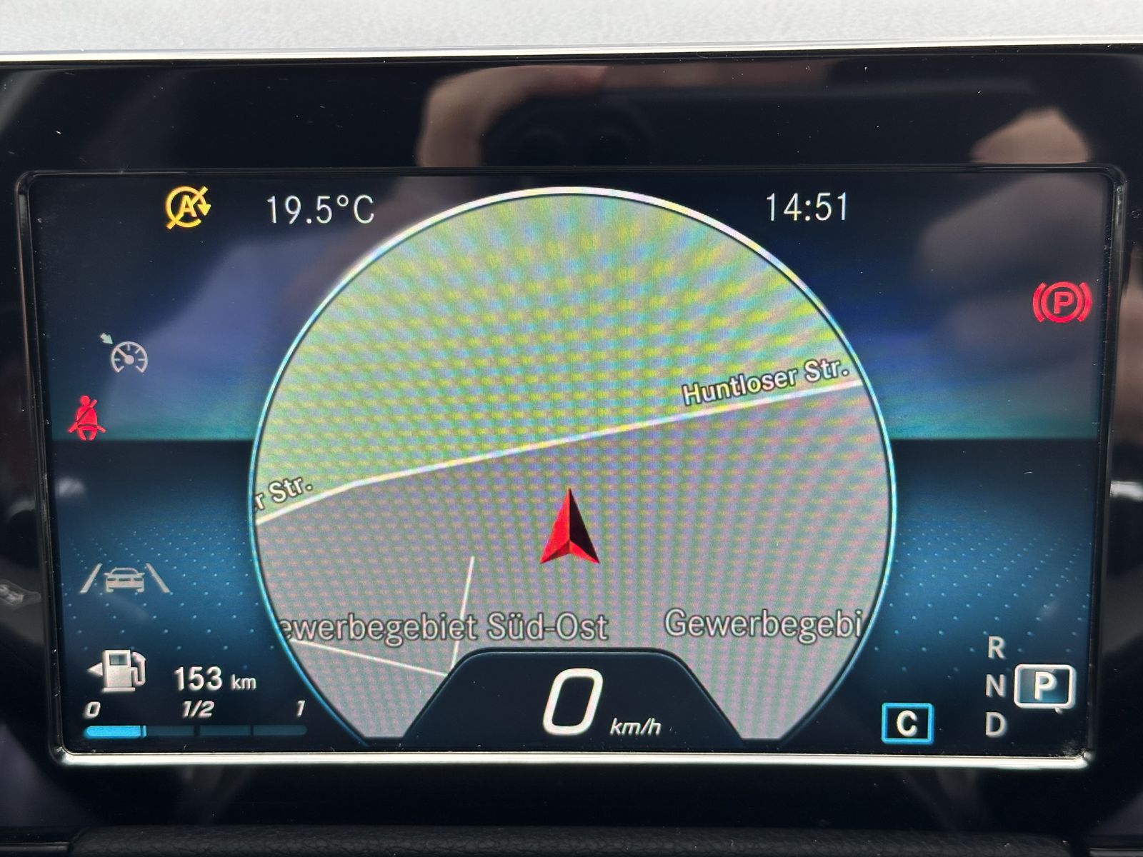 Fahrzeugabbildung Mercedes-Benz GLA 220d 4Matic AMG-Line NAV+LED+KAMERA+PANORAMA