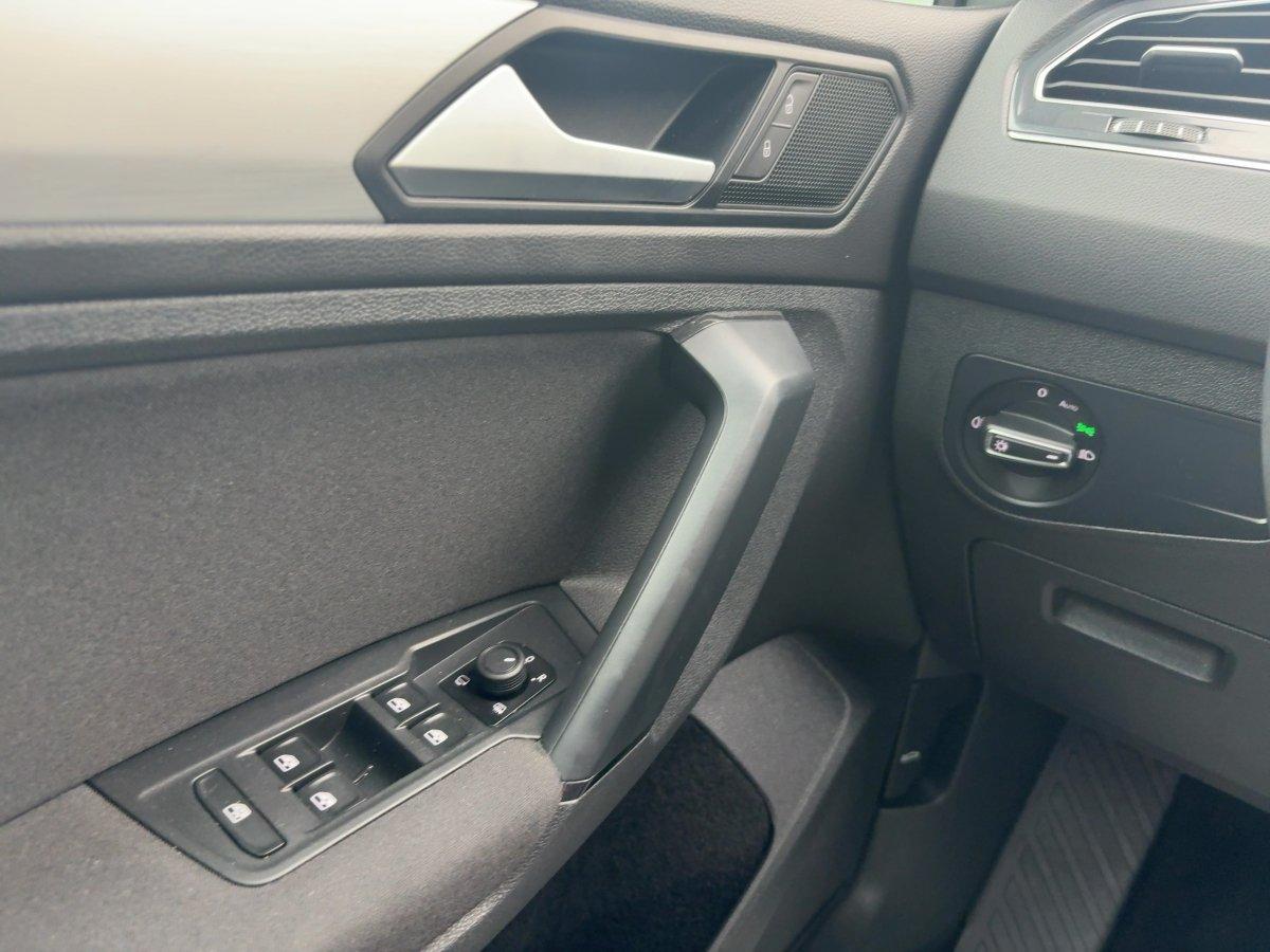 Volkswagen Tiguan 1.5 TSI AHK,AUTOM.,LED,Navi,SHZ,Winterp., миниатюра 12
