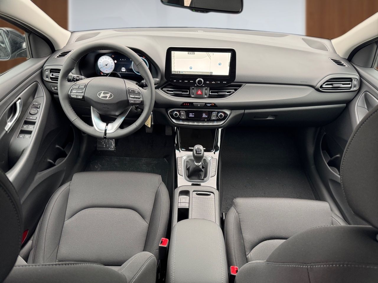 Fahrzeugabbildung Hyundai i30 ADVANTAGE LED*SHZ*LHZ*KAMERA*NAVI*USB*2Z-KL*