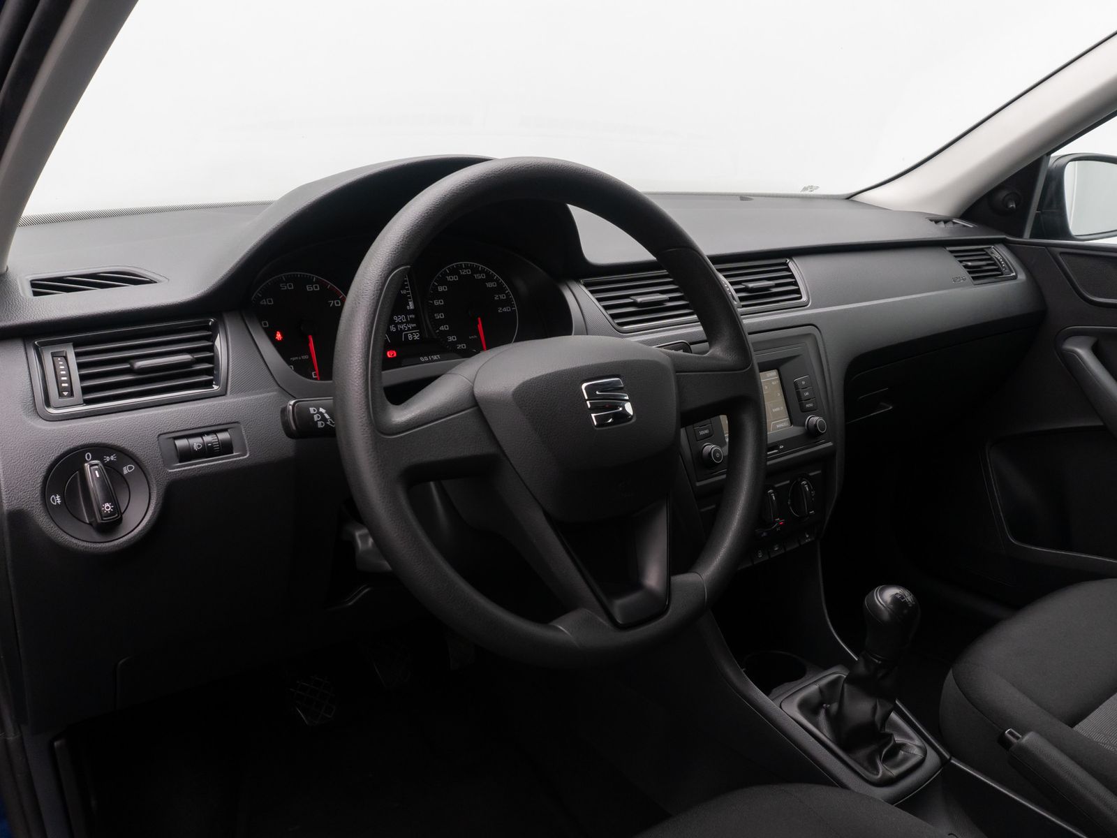 Fahrzeugabbildung SEAT Toledo 1.2 TSI 66kW BremsAss ABS Winterpaket LM