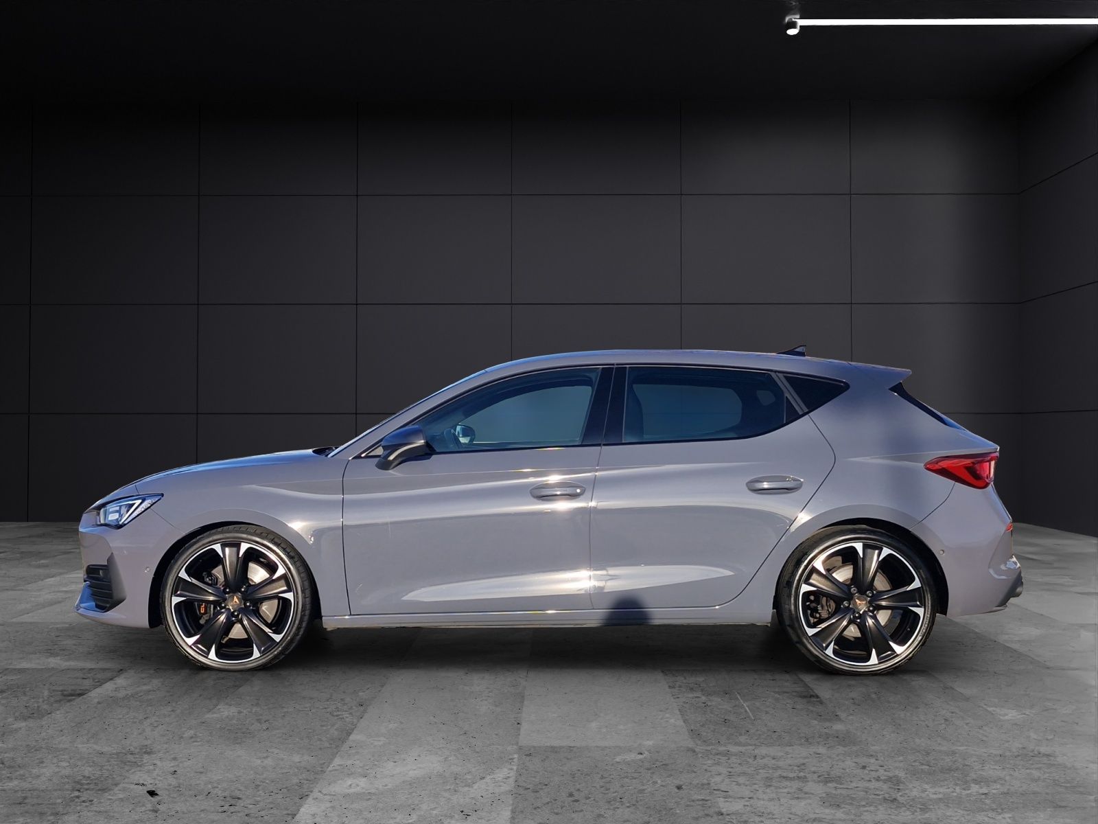 Fahrzeugabbildung CUPRA Leon VZ 2,0 TSI DSG ACC KAMERA NAVI LED