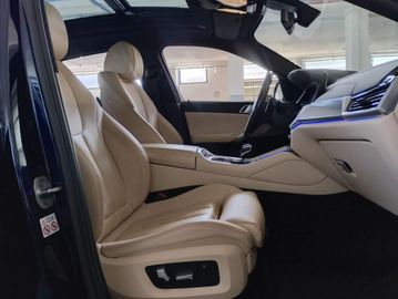 BMW X6 - 11