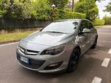 Opel Astra 1.7 CDTI 110CV 5 porte Cosmo disel - Opel Astra mit Diesel-Antrieb: Limousine, 1.7