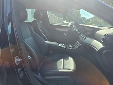 Mercedes E 300 - 11