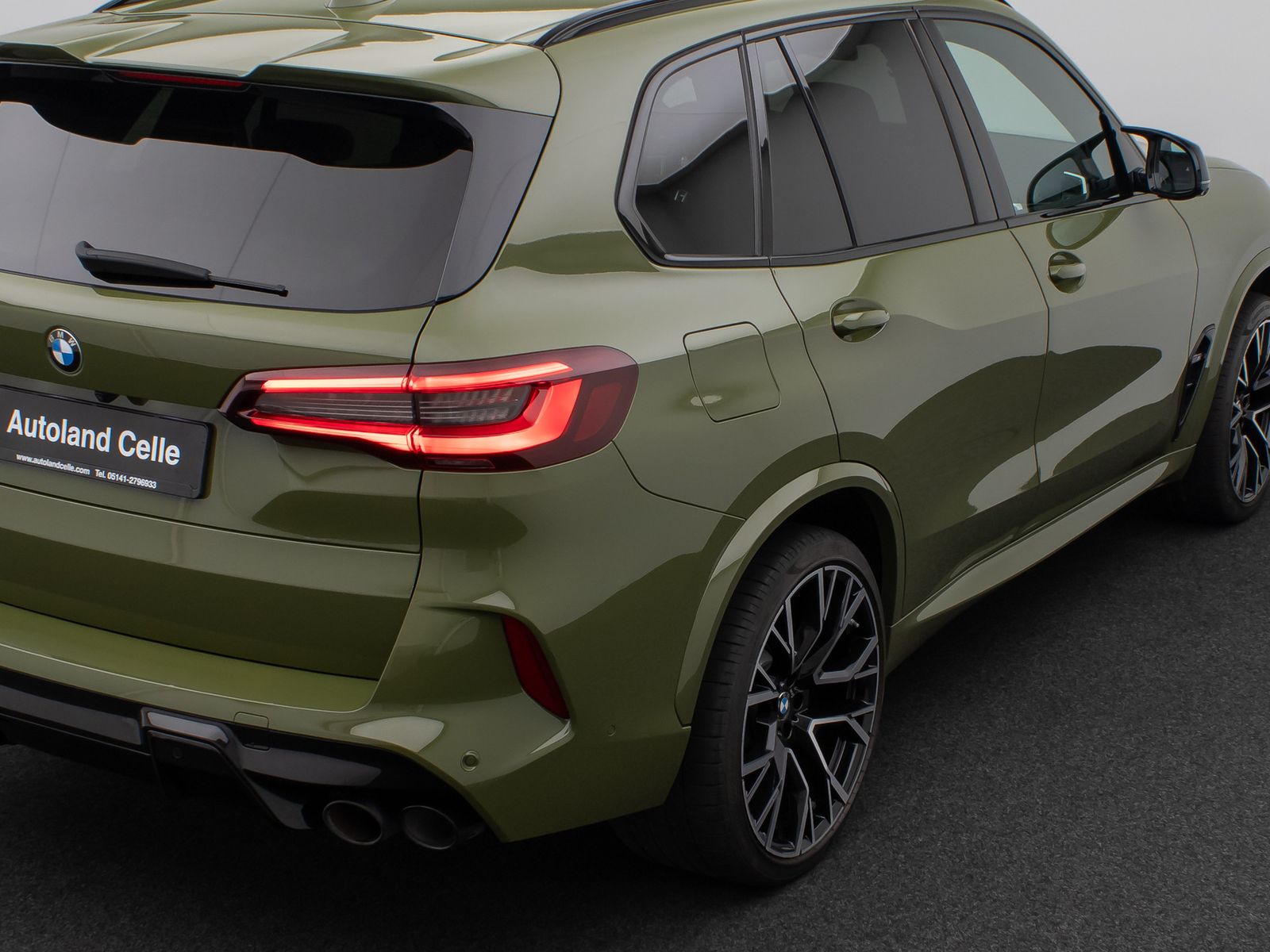 Fahrzeugabbildung BMW X5 M Competition Panorama 360°B&W IndividualVoll