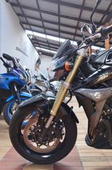 Suzuki GSR 750 +Black Edition+12600KM+Ixil+Reifen neu+ - SUZUKI GSR
