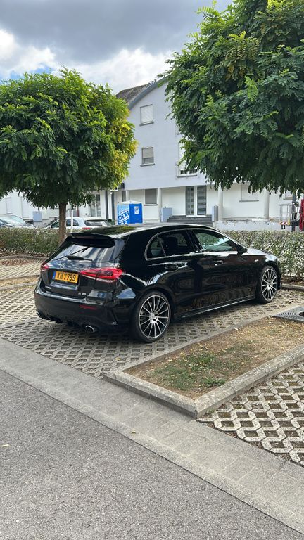 Image of Mercedes-Benz A 35 AMG