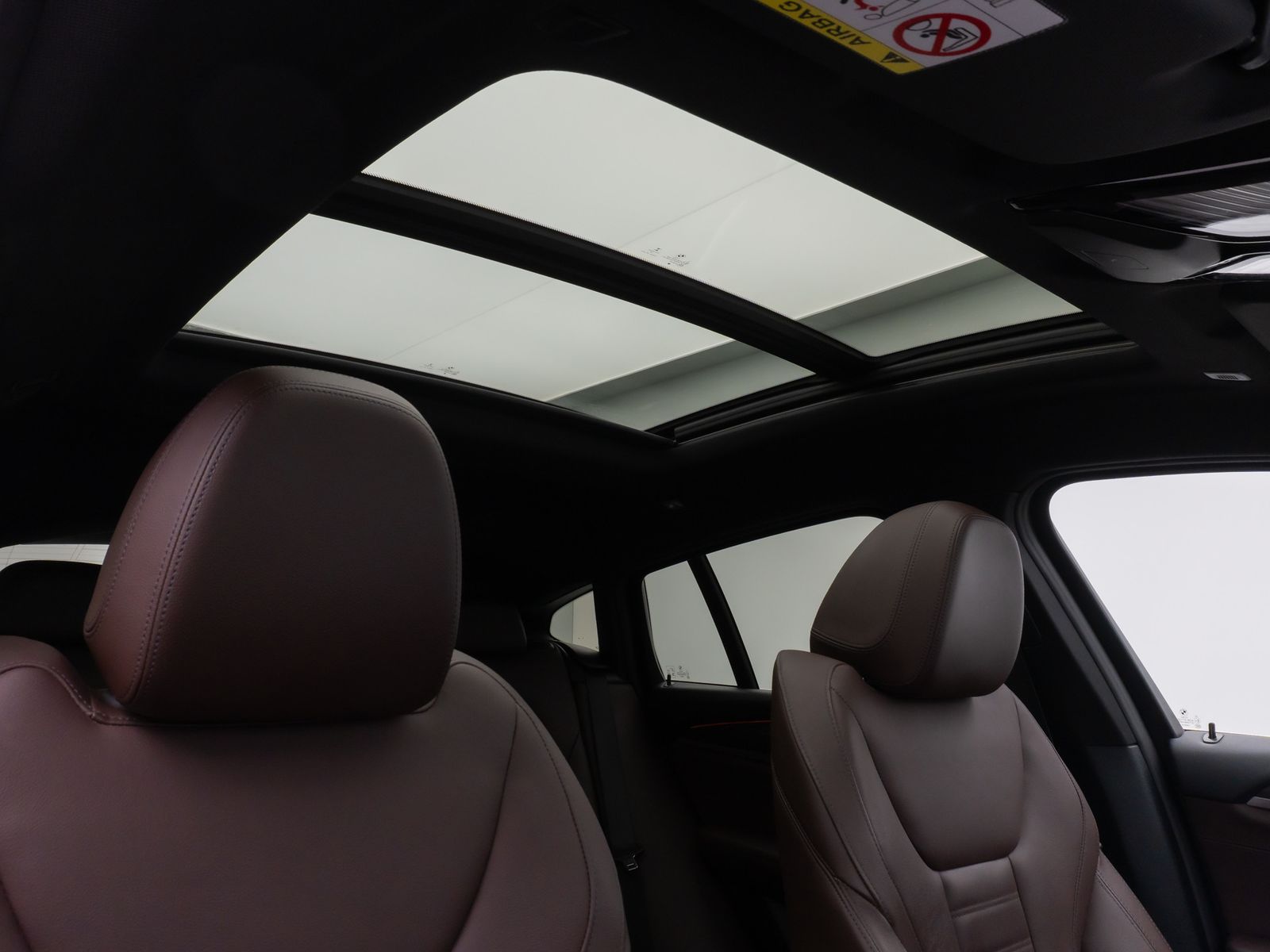 Fahrzeugabbildung BMW X4 xD30d M Sport Kamera Panoram HUD DAB HiFi AHK